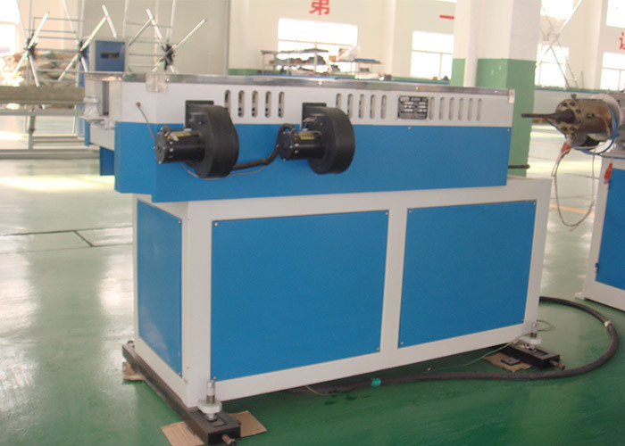 آلة خط بثق الأنبوب المموج البلاستيكي PVC أحادية الجدار 16-25 مم