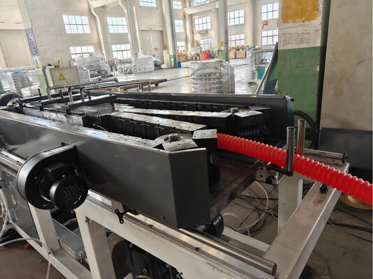 Double Wall Corrugated Pipe Extrusion Line with Siemens Frequency Controller and 20CrMnTi Gear Material for High Stability