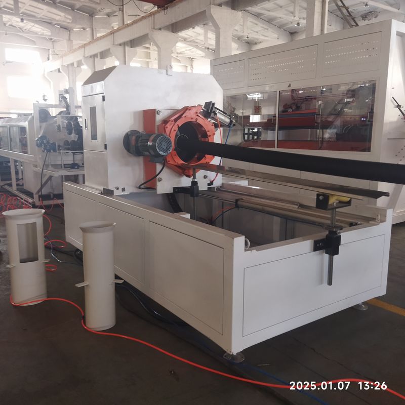 خط طحن الأنابيب المموجة ذو الجدران المزدوجة المحوسبة مع سي سي إم إن إس PLC و 250-1000 كجم / ساعة سعة الأنابيب المستدامة