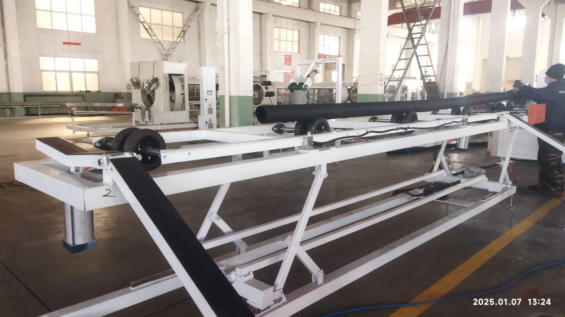 خط طحن الأنابيب المموجة ذو الجدران المزدوجة المحوسبة مع سي سي إم إن إس PLC و 250-1000 كجم / ساعة سعة الأنابيب المستدامة