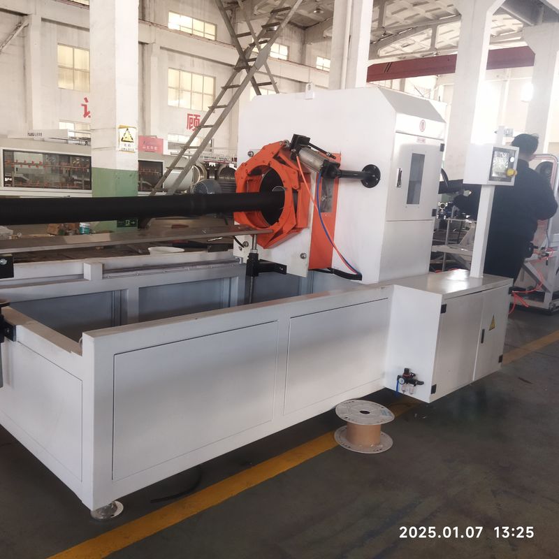 خط إنتاج أنابيب مموجة مزدوجة الجدار أوتوماتيكيًا مع محرك سيمنز ونظام التحكم PLC لإنتاج 8-15 كجم/ساعة