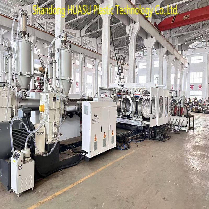 خط إنتاج الأنابيب المموجة ذات الجدران المزدوجة الخاضعة لسيطرة PLC مع نظام تبريد طاقة وماء 100-1000 كيلوواط