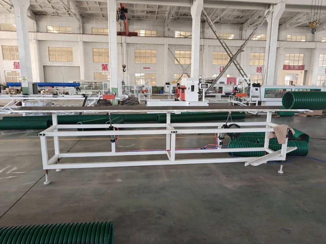 خط طحن أنابيب البلاستيك PE PP PVC مع طحن مزدوج مخروط ومراقبة درجة حرارة الماء المعاد تدويره