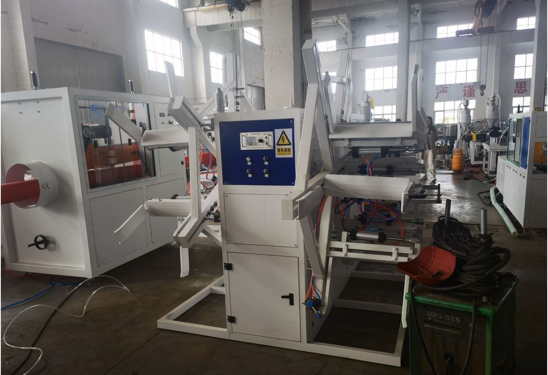 خط إنتاج بثق الأنابيب المموجة مزدوجة الجدار القابلة للتخصيص للصرف الصحي مادة قالب الصب 40cr