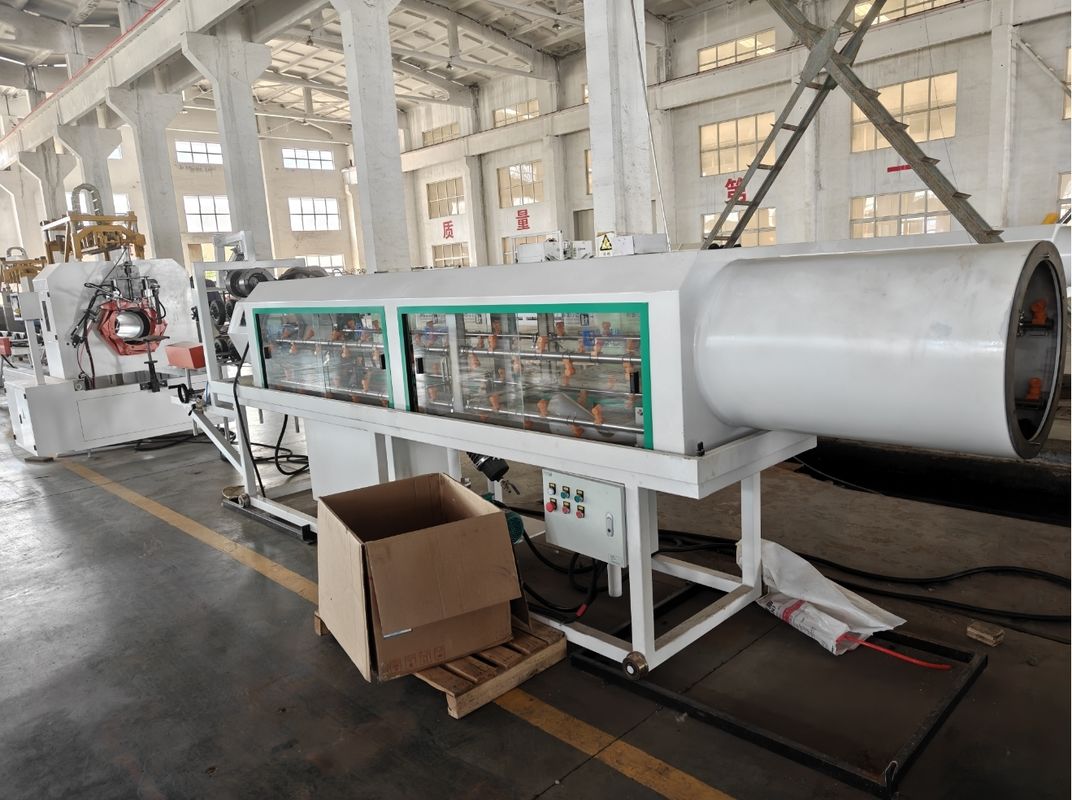 آلة أنابيب البولي إيثيلين عالي الكثافة المتينة ذات الجدار المزدوج المخصصة لنطاق قطر الأنابيب من 32 مم إلى 1600 مم