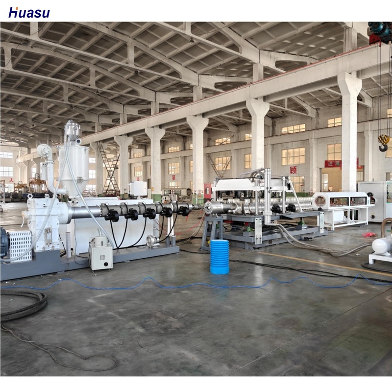 خط إنتاج بثق أنابيب مموجة بجدار واحد أوتوماتيكي مع مادة أسطوانة 38CrMoAlA لأنابيب 75-250 ملم بسرعة إنتاج 15 متر/دقيقة