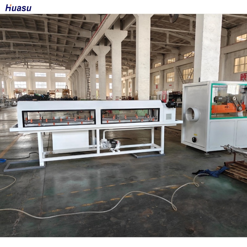 خط إنتاج بثق أنابيب مموجة بجدار واحد أوتوماتيكي مع مادة أسطوانة 38CrMoAlA ونظام اشتباك متشابك كامل