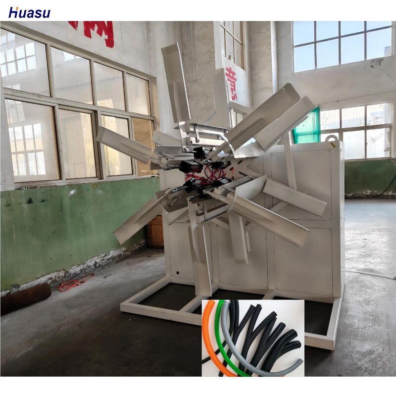 خط إنتاج بثق الأنابيب المموجة مزدوجة الجدار مع محرك سيمنز بايد AC بعدد 48 قالب ونسبة لولب 33:1