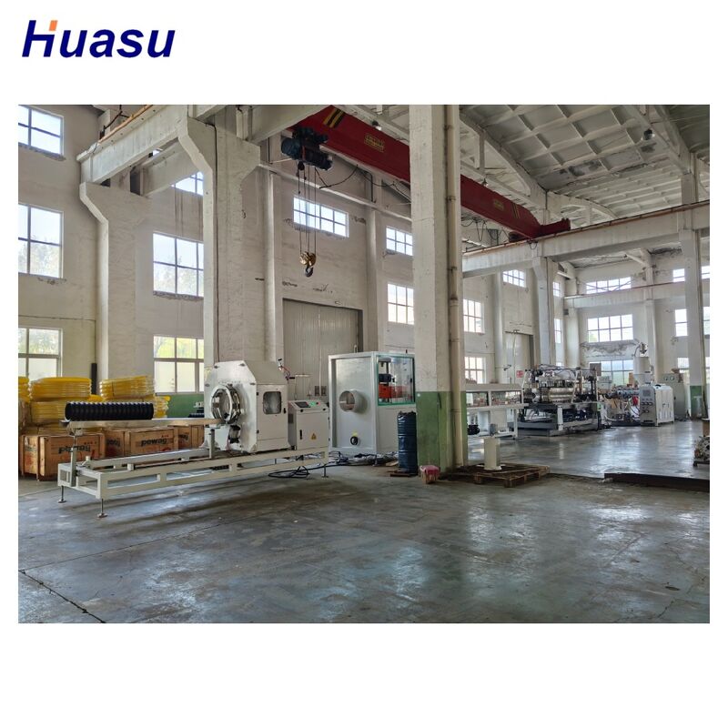 خط إنتاج بثق أنابيب البولي إيثيلين عالي الكثافة آلي ومحوسب لأنابيب مموجة مزدوجة الجدار مع التحكم بواسطة PLC