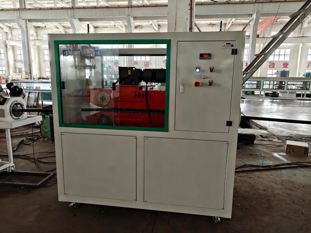 خط إنتاج بثق أنابيب مموجة بجدار واحد مع تحكم PLC وعمق تنتردة الأسطوانة 0.4～0.7 مم ومكونات كهربائية من شنايدر/سيمنز