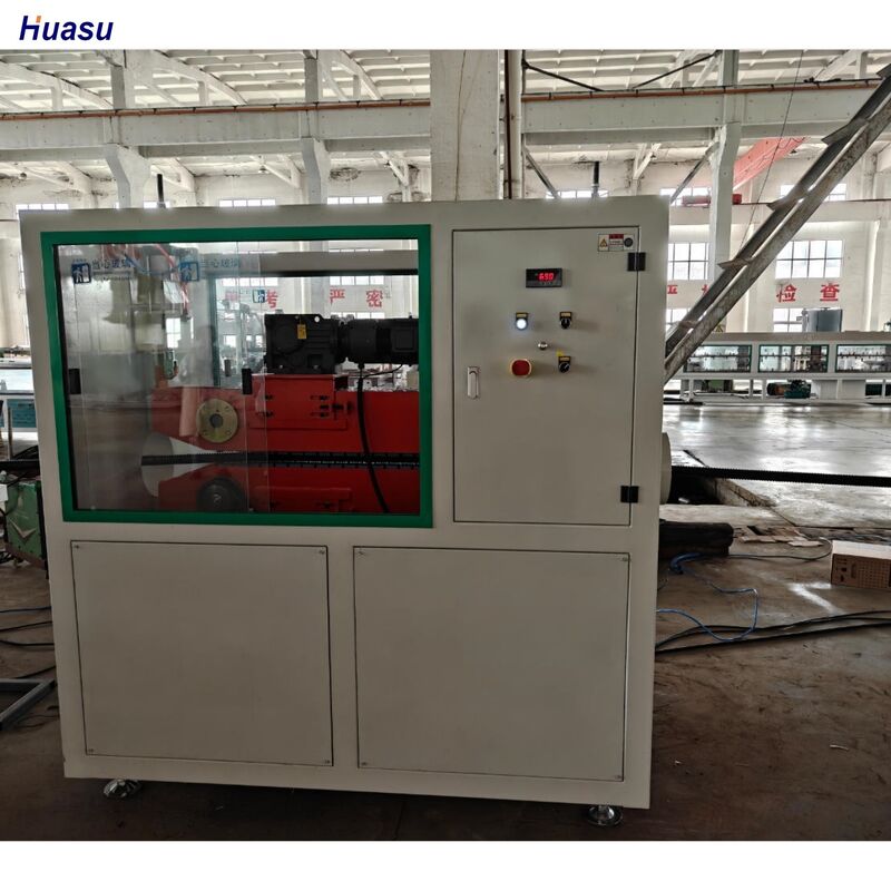 خط إنتاج بثق الأنابيب المموجة ذات الجدار الواحد مع تبريد مائي ومحرك سيمنز لإنتاج مستقر وعالي السرعة