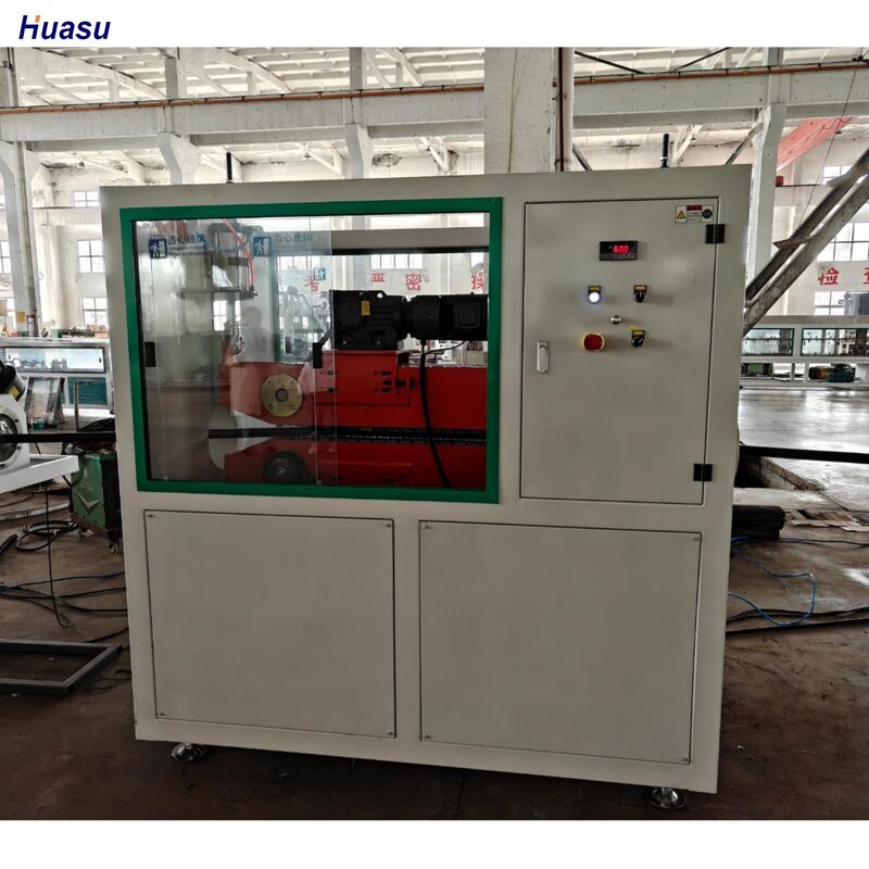 خط إنتاج بثق الأنابيب المموجة ذات الجدار الواحد بحد أقصى لحجم الأنبوب 110 ملم، ونظام تبريد مائي، ومحرك سيمنز للإنتاج عالي السرعة