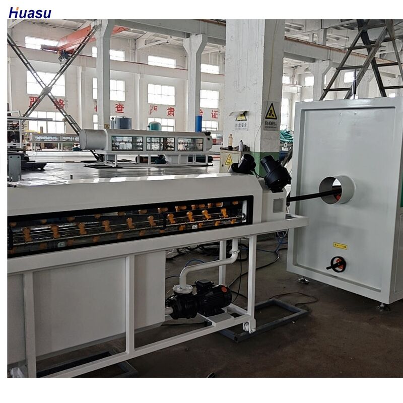 تبريد المياه خط إخراج الأنابيب المموجة ذات الجدار الواحد مع نسبة L / D 33/38/40 و 38CrMoAlA مواد البرميل