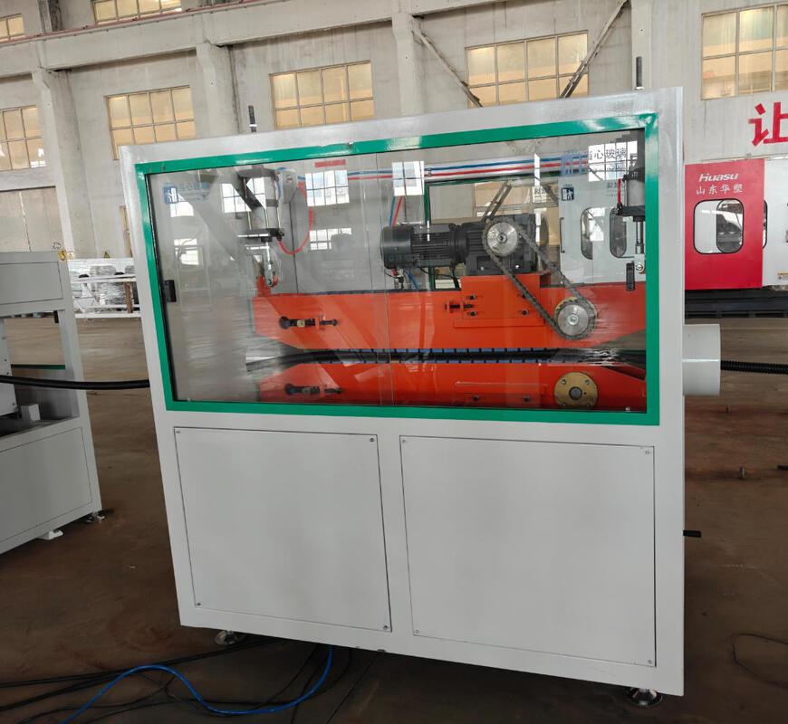 خط إنتاج بثق الأنابيب المموجة مزدوجة الجدار مع أجزاء كهربائية رئيسية من سيمنز، مادة تروس 20CrMnTi، وبرغي أسطوانة HV>740