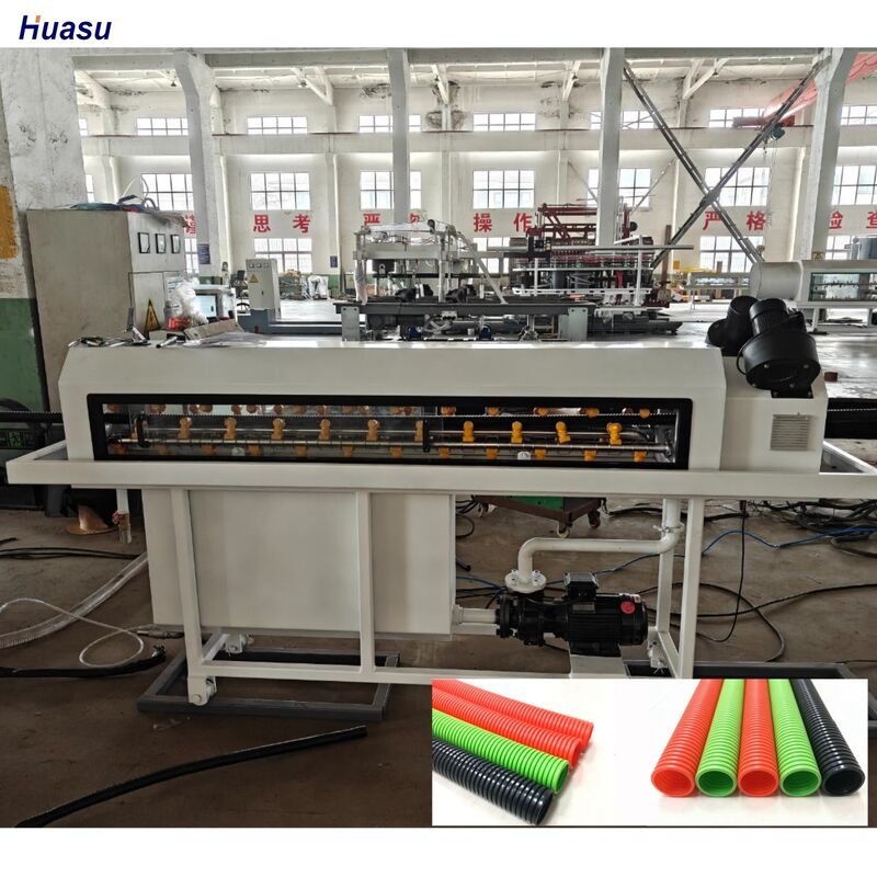 خط بثق الأنابيب المموجة أحادية الجدار مع تحكم PLC عن بعد ومكونات سيمنز شنايدر الكهربائية لتصنيع الأنابيب المتينة