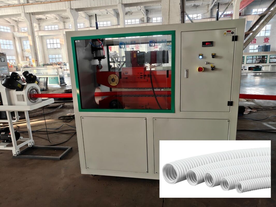 آلة تصنيع أنابيب HDPE PP PVC ذات الجدار المزدوج المموج الأوتوماتيكية تتميز بآلة تمويج من نوع القالب الدوار لتصنيع الأنابيب