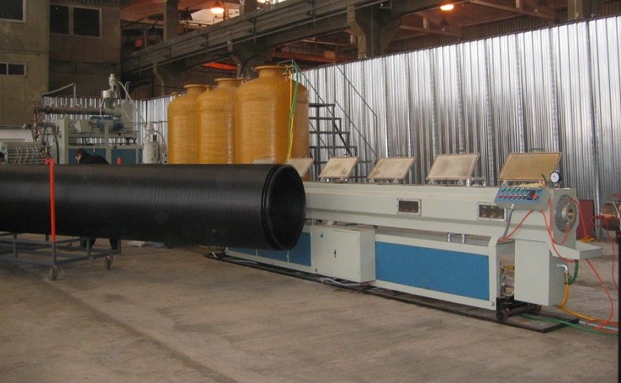 200-3000mm تجويف جدار دوامة أنبوب باثق / المموج HDPE أنبوب بثق آلة