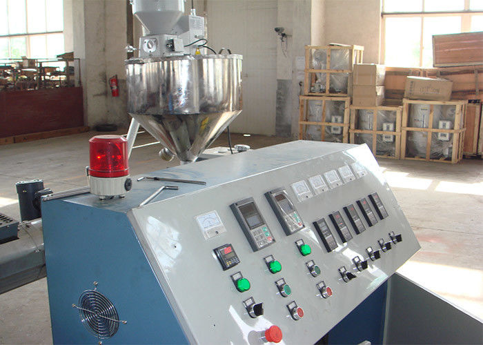 خط إنتاج الأنابيب المموجة ذات الجدار الواحد 200 مم -400 مم PVC