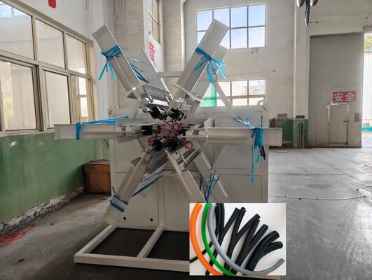 Double Wall Corrugated Pipe Extrusion Line with Barrel Hardness HV>940, Gear Material 20CrMnTi, and Screw Ratio 33:1